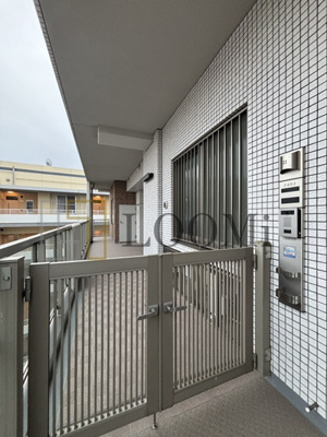 【玄関】 | ロイヤルパークスなんば