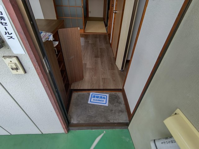 安藤ハイツの玄関|※別部屋写真