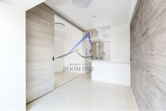 ＳＹＦＯＲＭＥ　ＵＥＮＯ　Ａｓｙｌ　Ｃｏｕｒｔの居間・リビング|洋室のお部屋です。