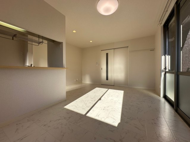 【居間・リビング】