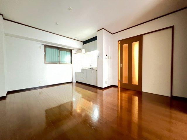 メイカビルの居間・リビング