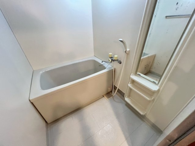 メイカビルの浴室