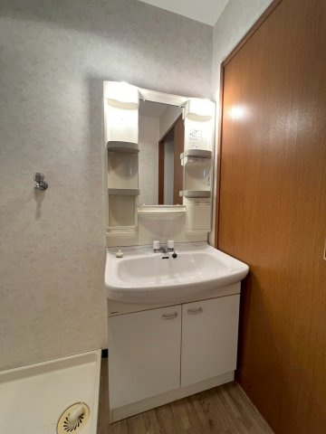 メイカビルの洗面所