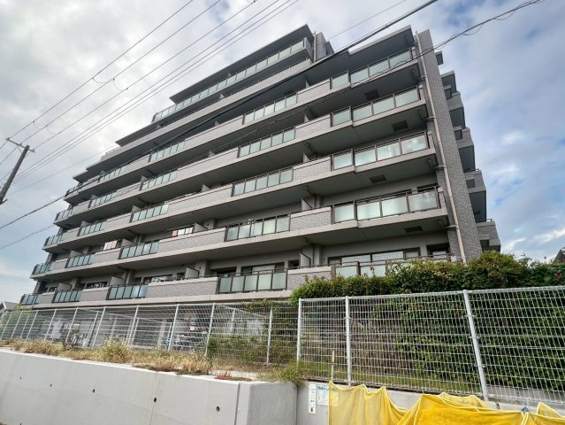 嵯峨クレセーヌ神戸西の外観