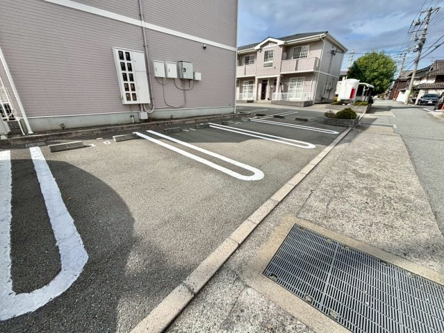 サニーパレスＢの駐車場