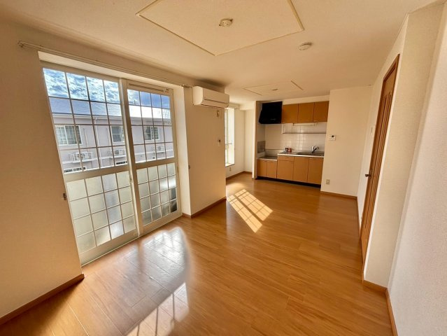 サニーパレスＢの居間・リビング