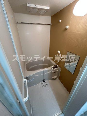 フジパレス遠里小野ウエストの浴室