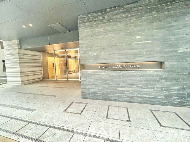 クレストコート靭公園のロビー