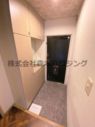 【玄関】 | 　PHOENIX CORT交野Ⅱ | 落ち着いた玄関です