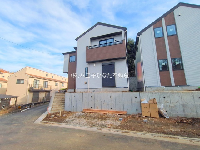 祝：成約済み　八王子市　谷野町　新築戸建ての外観|～仲介手数料無料☆八王子ひなた不動産～　八王子市谷野町　新築戸建て