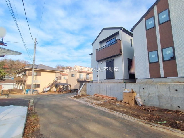 祝：成約済み　八王子市　谷野町　新築戸建ての前面道路含む現地写真|～仲介手数料無料☆八王子ひなた不動産～　八王子市谷野町　新築戸建て