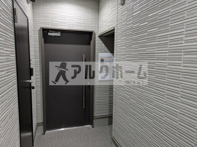 クレア法善寺のエントランス|クレア法善寺