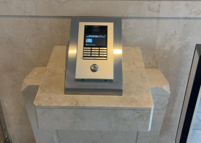 【防犯設備】 | クリオ相模原伍番館 | 当然のことではありますが、オートロックやセンサーライト、ホームセキュリティーなどの防犯設備があれば、小さいお子様がいるご家庭も安心ですよね！まず物件購入の際は、防犯設備もチェックするようにしましょう。