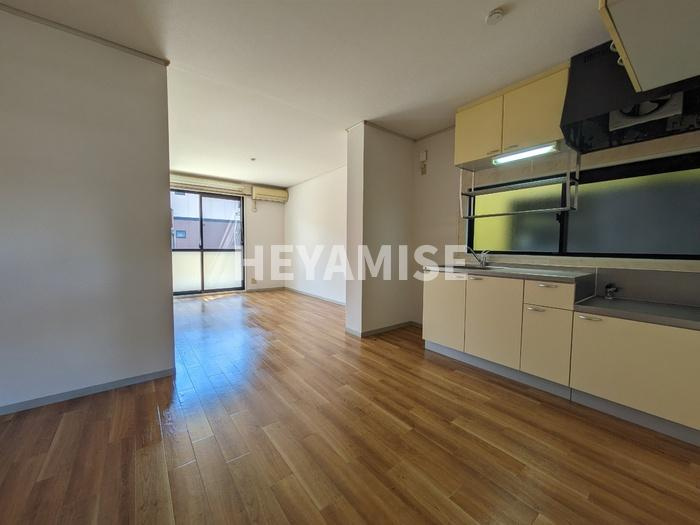 セジュール鬼橋B棟の居間・リビング