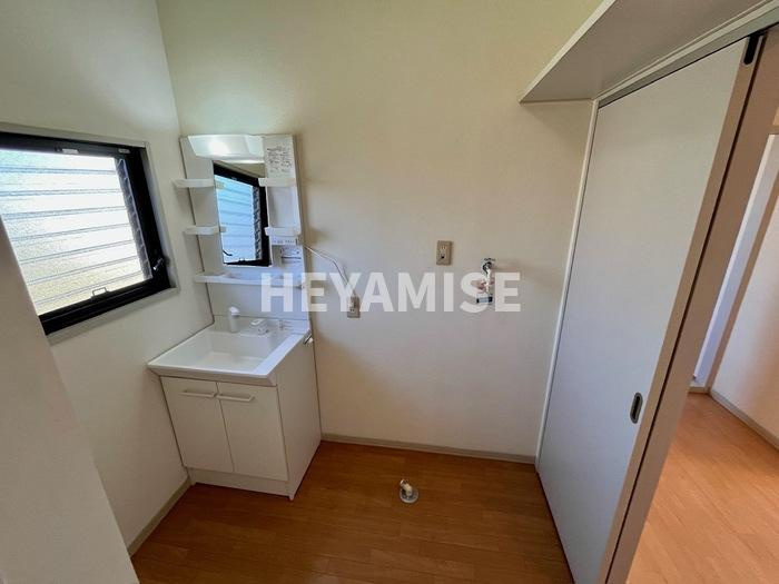 ディアス池田I棟の洗面所