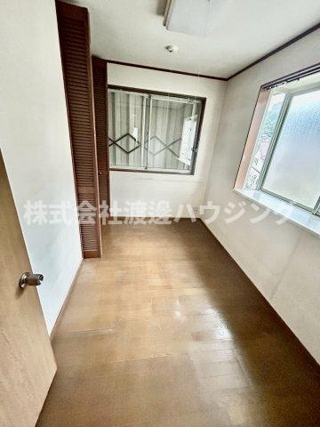 川面６丁目一戸建の洋室