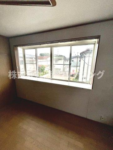 川面６丁目一戸建のその他|窓