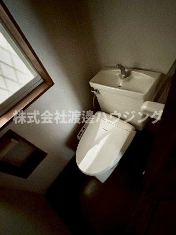 川面６丁目一戸建のトイレ
