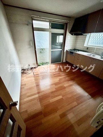 川面６丁目一戸建の居間・リビング