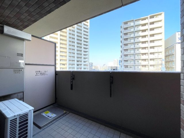 リーガル神戸三宮フラワーロードのバルコニー