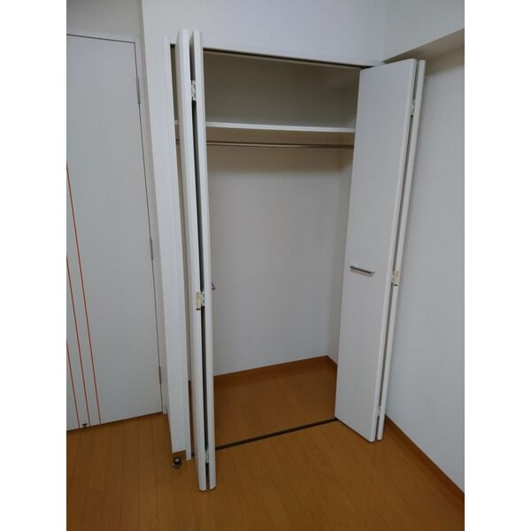 サンテミリオン白山の収納|クローゼット　※別室の写真です