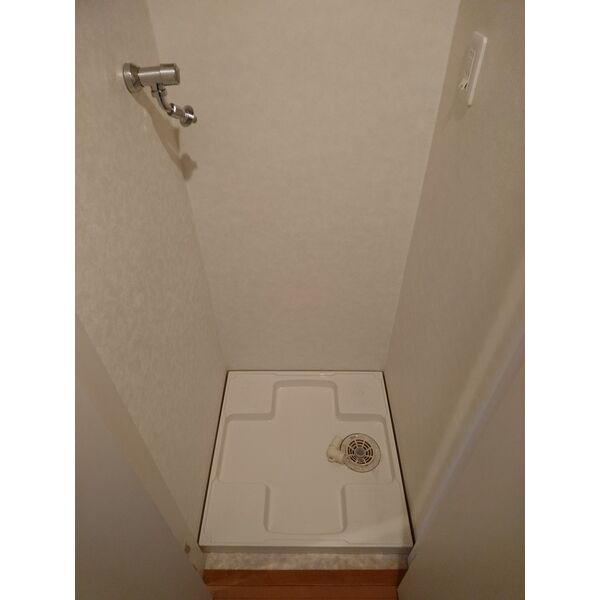 サンテミリオン白山の設備|室内洗濯置場