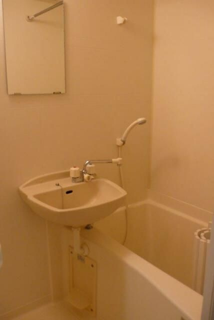 サンテミリオン白山の浴室|風呂　※別室の写真です