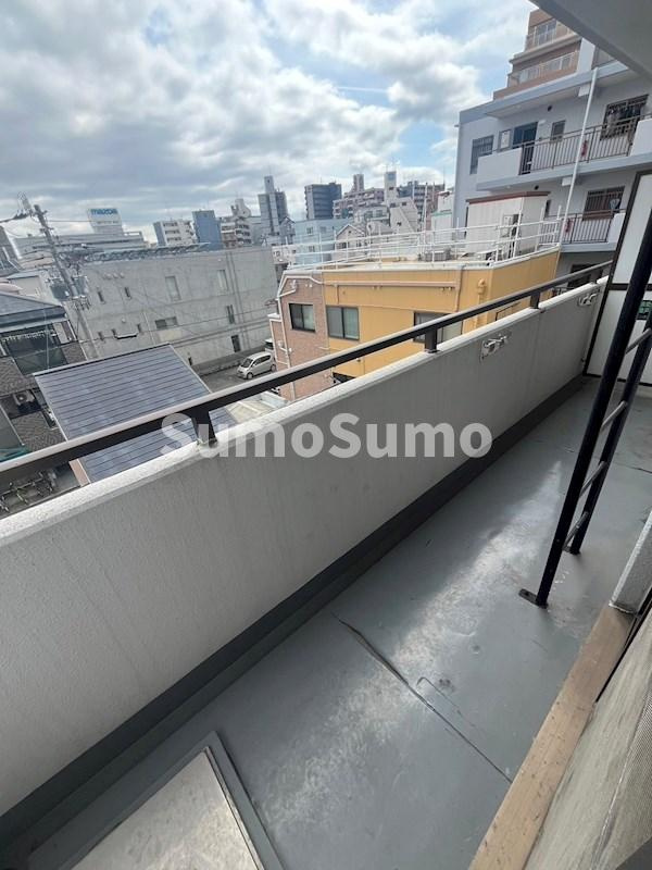 澤村マンションのバルコニー