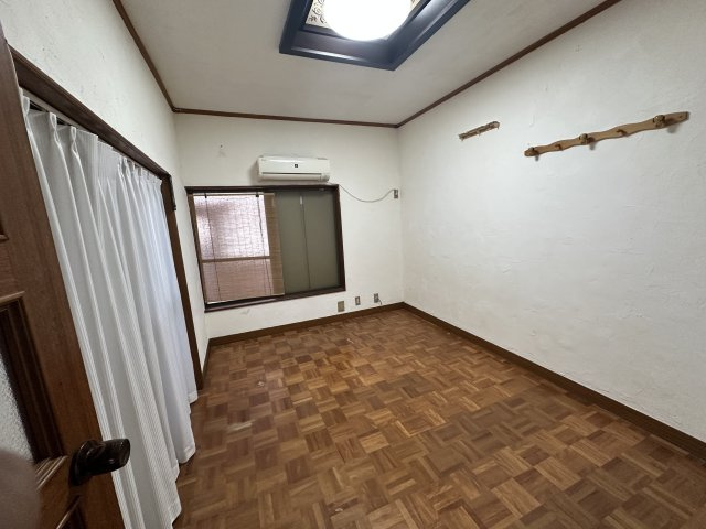 高石市綾園６丁目の洋室