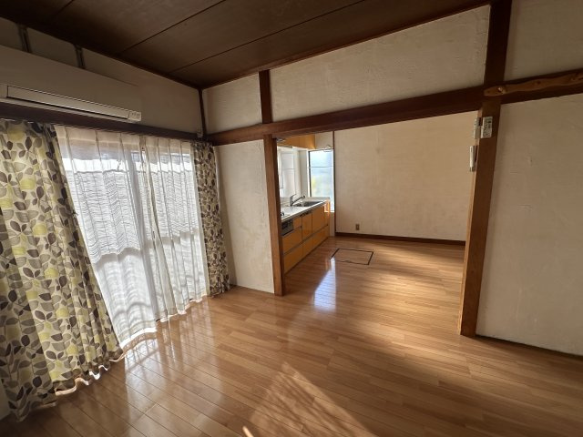 高石市綾園６丁目の洋室