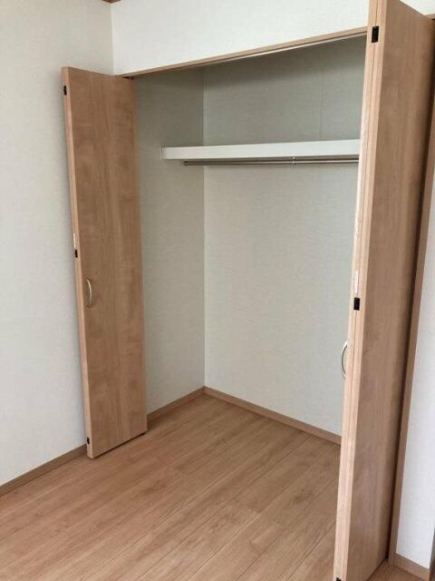 三原台戸建の収納