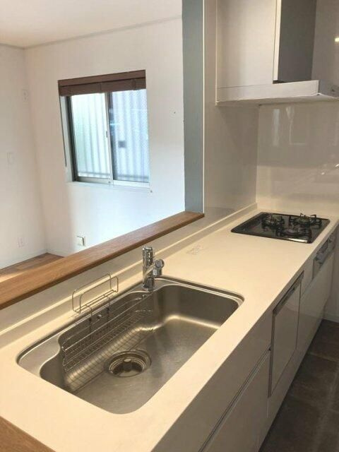 三原台戸建のキッチン