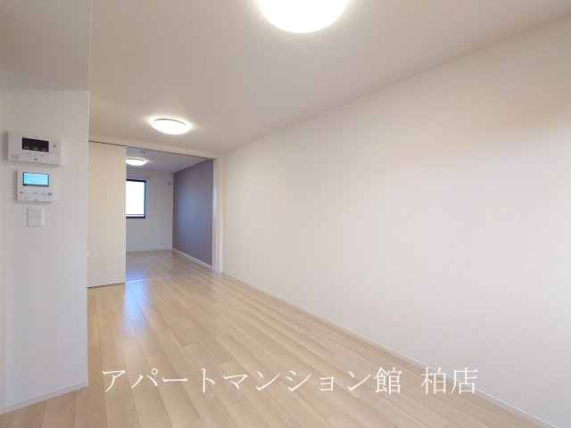 エスタブレBの居間・リビング