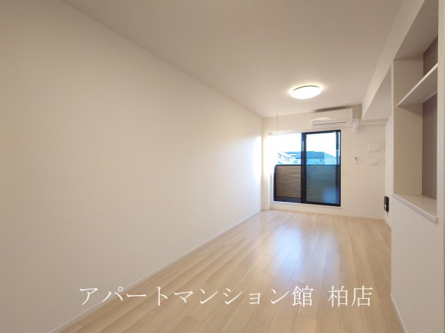 エスタブレBの居間・リビング