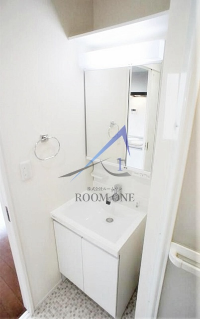 La Primavera　の洗面所|独立洗面台です。