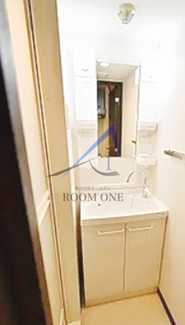 ＭＡＸＩＶ池袋の洗面所|独立洗面台です。