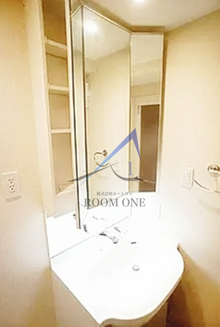 日神デュオステージ練馬北町の洗面所|独立洗面台です。