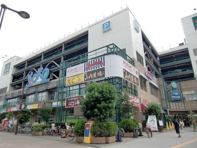 マルエツ国領店まで390m