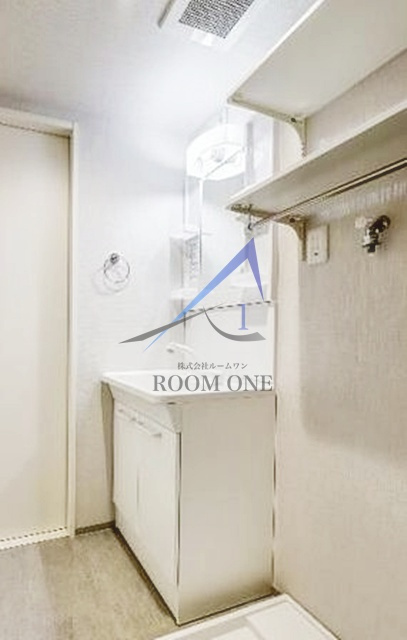 ＣＲＡＳＴＩＮＥ西尾久の洗面所|独立洗面台です。