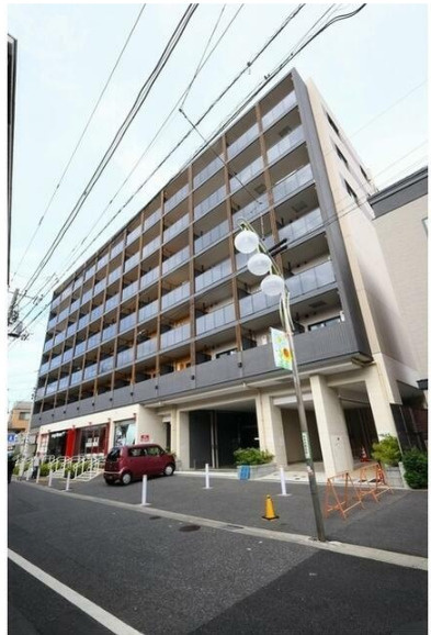 ニューミラー明大前の外観
