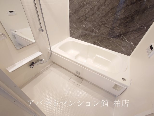エスタブレBの浴室|同施工会社、同型タイプです