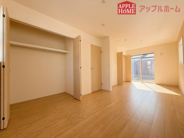 【新築戸建】行田市棚田町3丁目 全3棟の洋室|居室は全室収納あり！たっぷりある収納活用でお部屋もキレイを保てます♪