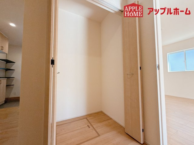 【新築戸建】行田市棚田町3丁目 全3棟の収納|たっぷりある収納活用でお部屋もキレイを保てます♪