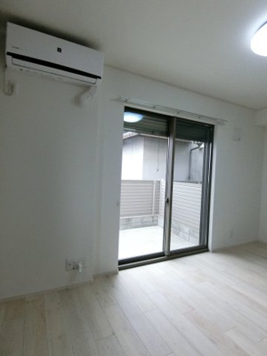 【洋室】 | ディーオモンテ