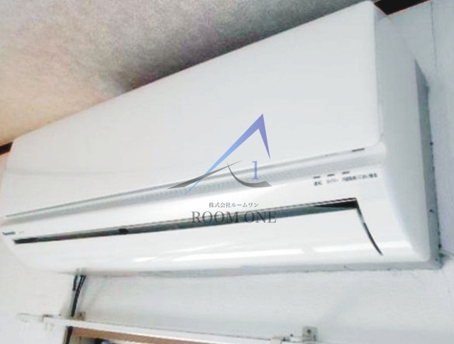 ブラウンハウスの設備|エアコン付きです。