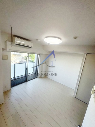 Rz PLACE.AZEST高島平の居間・リビング|洋室のお部屋です。