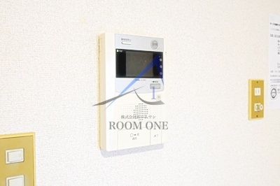 ウィン池袋のセキュリティ|モニター付きインターホンです。