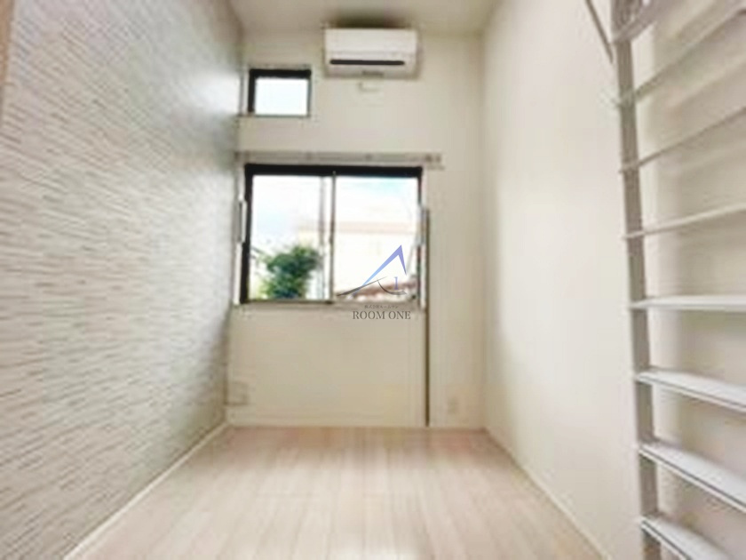 インフィニティ根岸の居間・リビング|洋室のお部屋です。