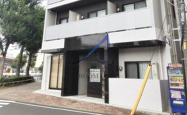 B CITY APARTMENT IKEBUKURO WESTのエントランス|エントランスです。