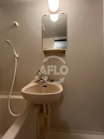 グリーンヒル江坂の洗面所|グリーンヒル江坂 　洗面台